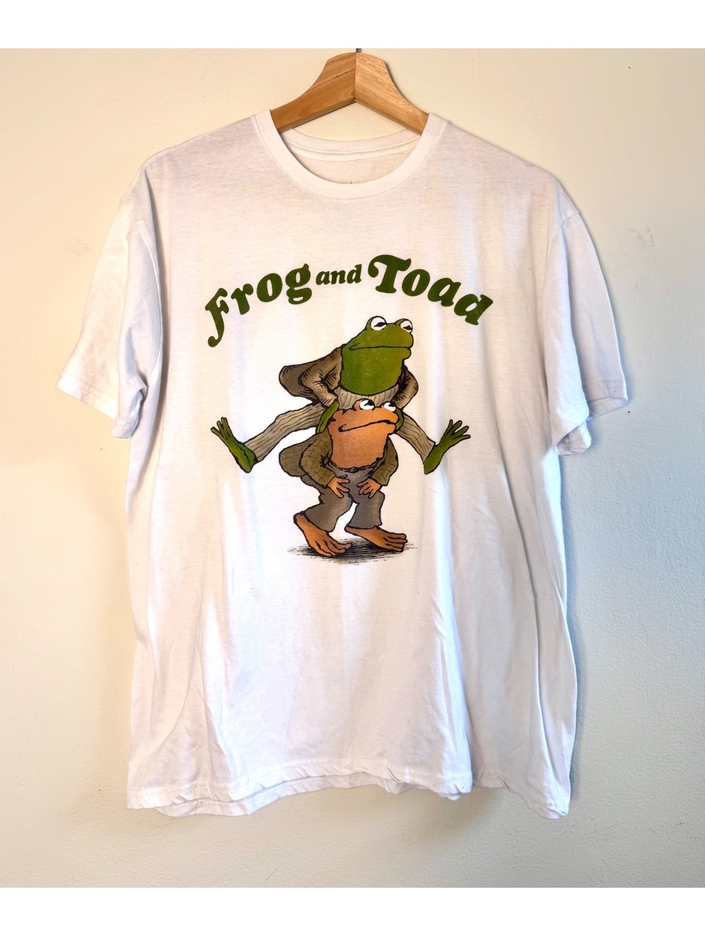 White short sleeve graphic t-shirt Frog and Toad size L
